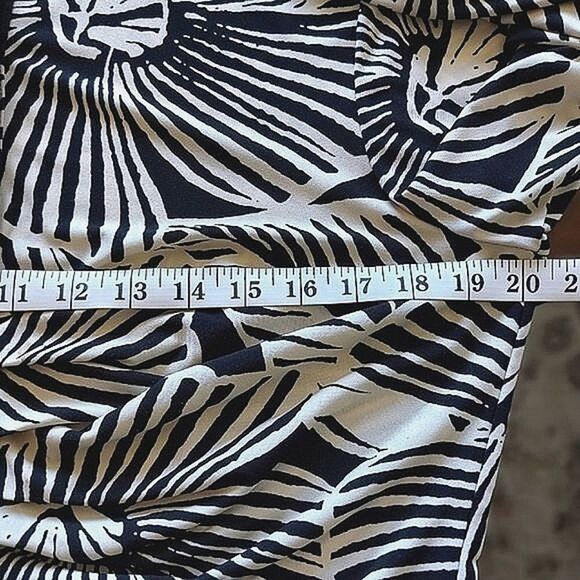 Vtg monochromatic tropical print long sleeve button up blouse - Picture 11 of 14